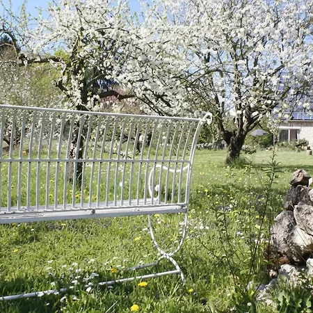Gartenhaus Land-idylle In Der Stadt בית נופש *