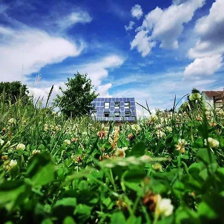 Gartenhaus Land-idylle In Der Stadt בית נופש *